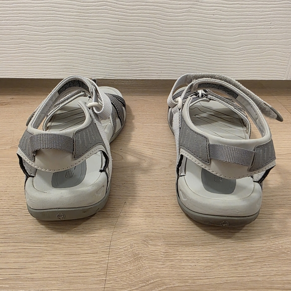 Teva Women's Light Gray Adjustable Strappy Sandals - Picture 5 of 8